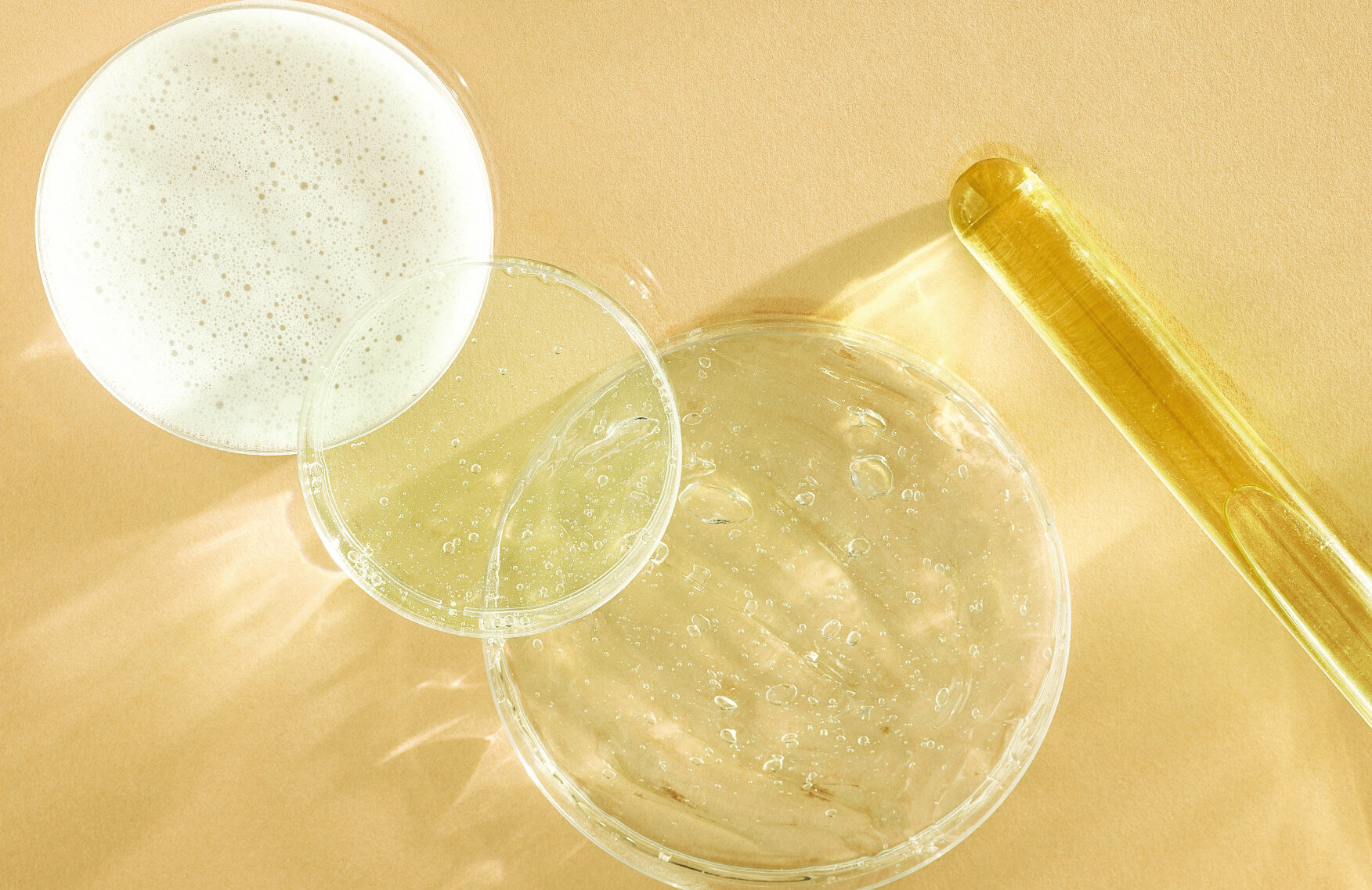 Retinal, retinol, tretinoin or adapalene? How to choose the right retinoid for you